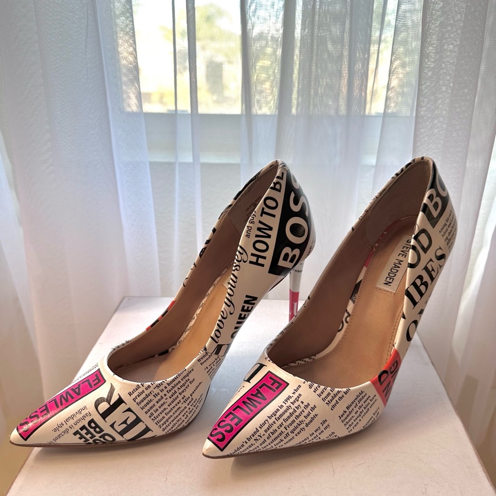 Steve Madden White Newspaper Print Pointed Toe Heels with Pink Accents - Picture 2 of 7